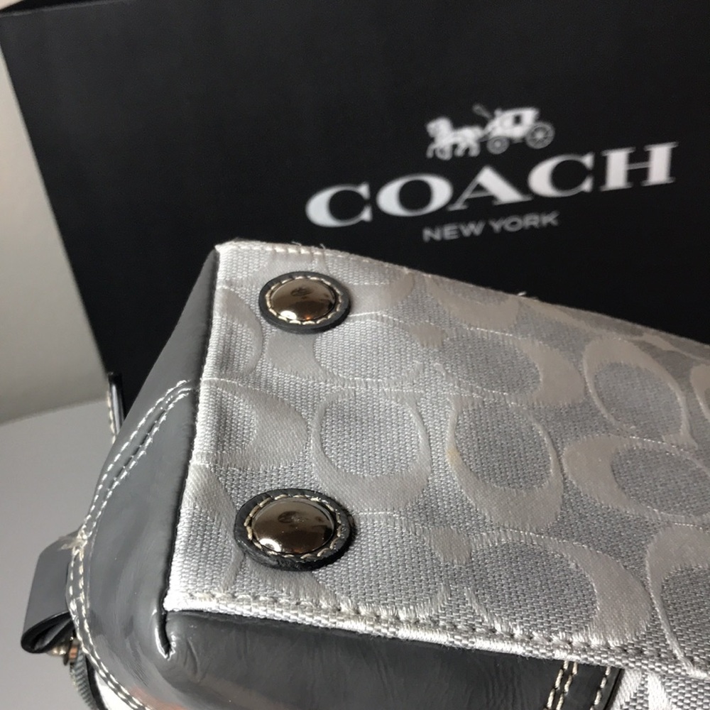 (SOLD) COACH Hampton signature satchel D1093-f13977 Classic C Grey pu… - Picture 16 of 17